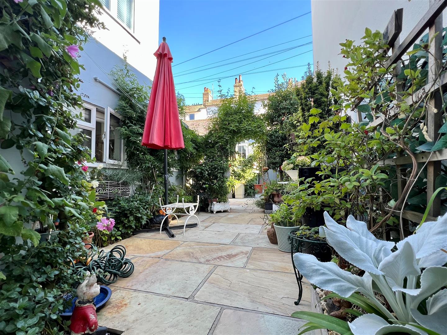 Property Details for Langney Road Eastbourne East Sussex BN22 8AQ